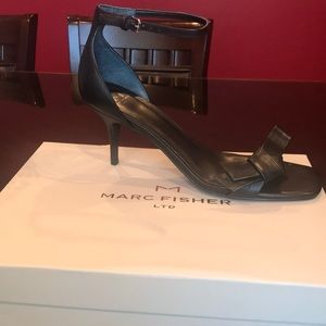 Marc Fisher (BRAND NEW)